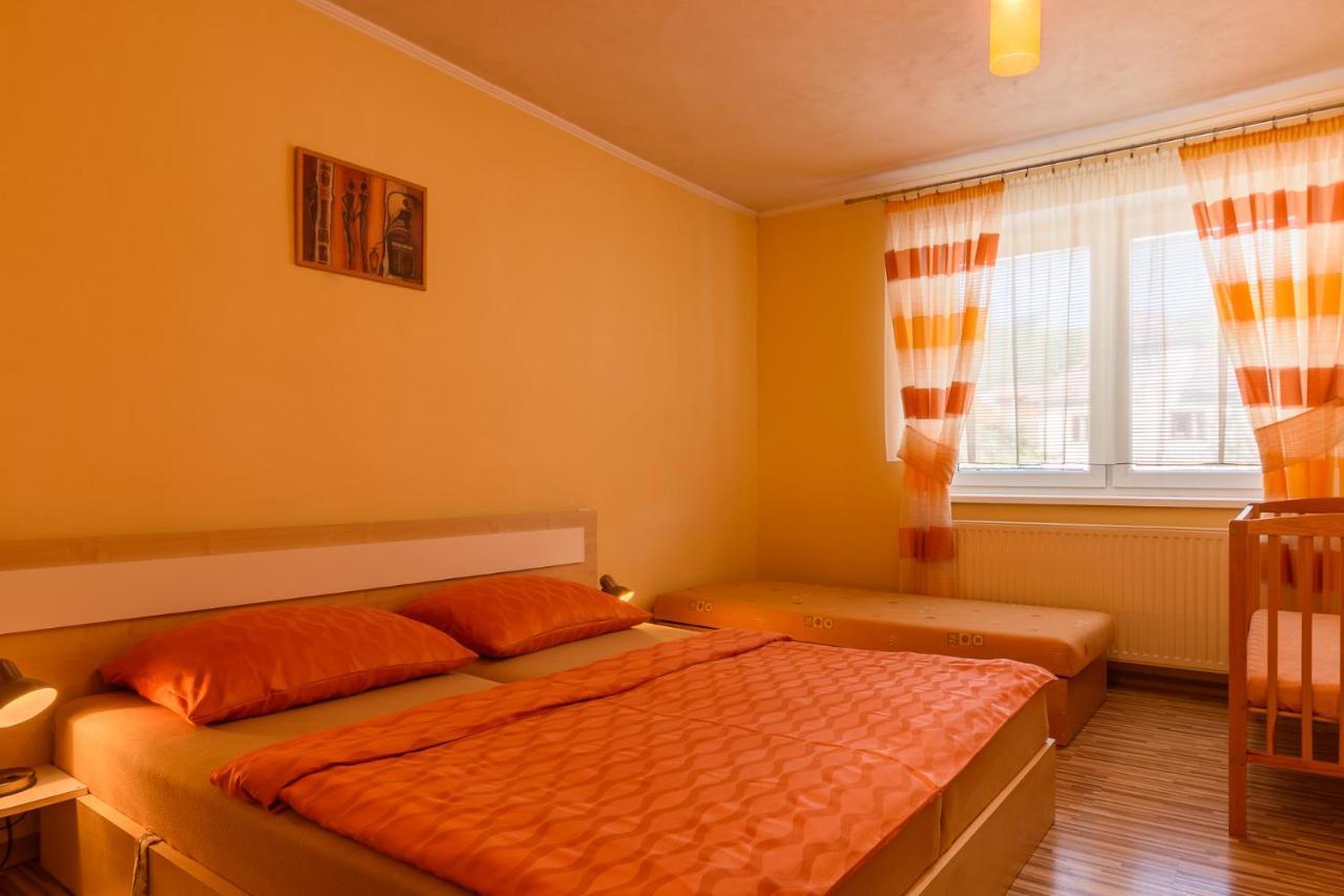 Apartmán Elegant 2 Bešeňová Exteriér fotografie